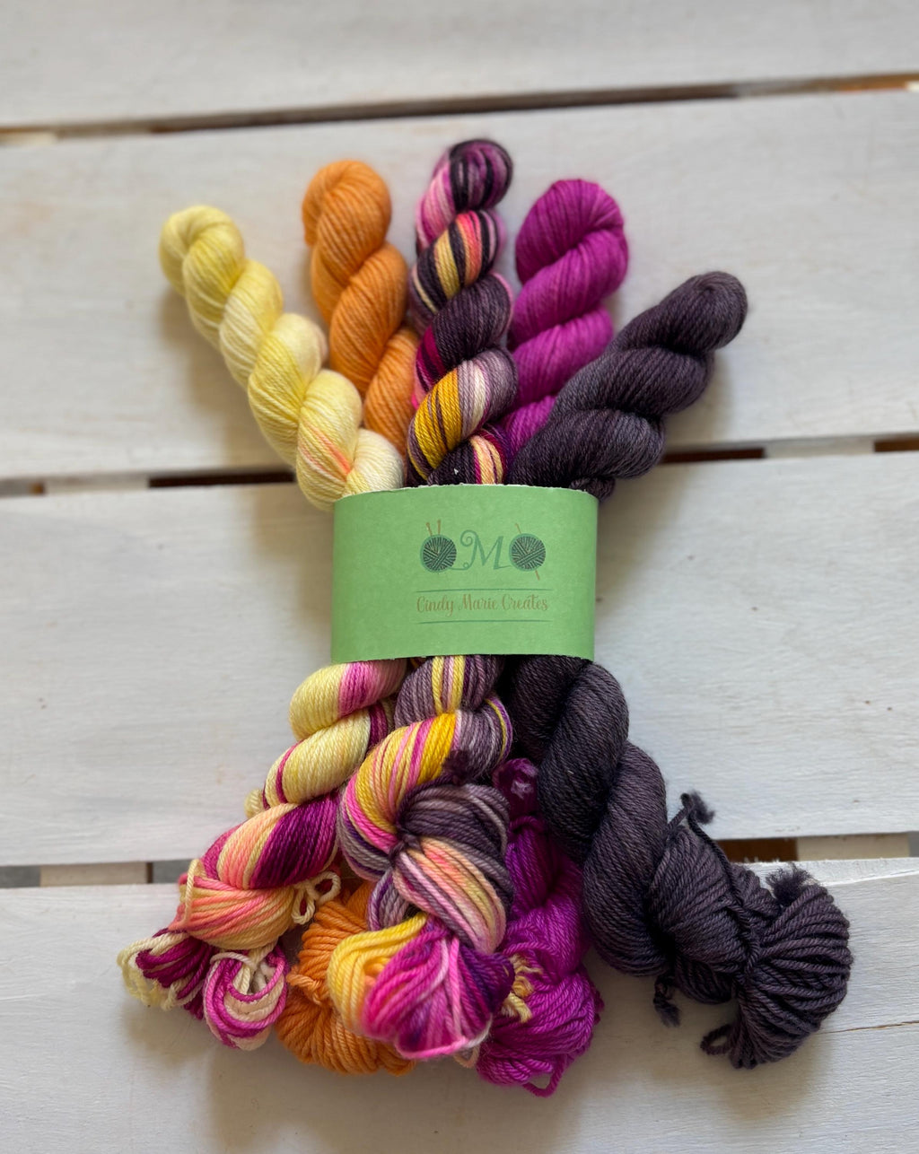 Purple Sun Daisy, DK, purple, yellow, pink superwash merino wool