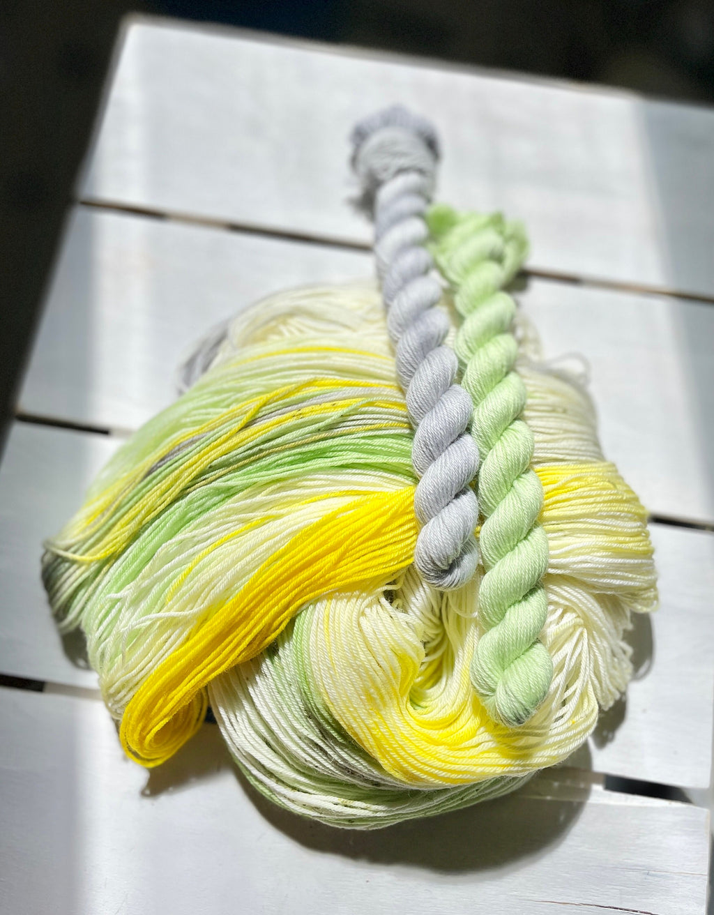 Daisy’s in Waiting, yellow, grey, green superwash merino wool